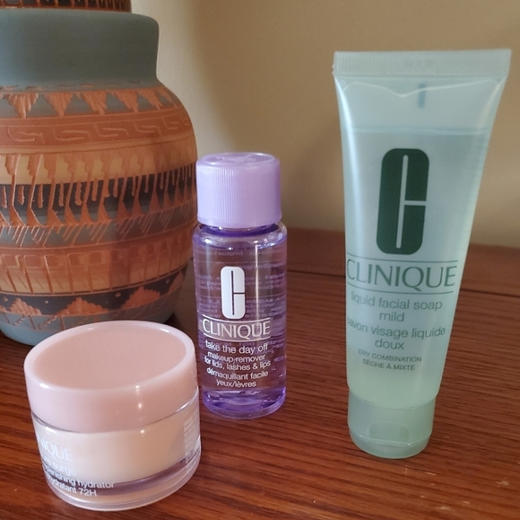 Clinique Skin Care 3-Pack NWOT - Picture 5 of 5